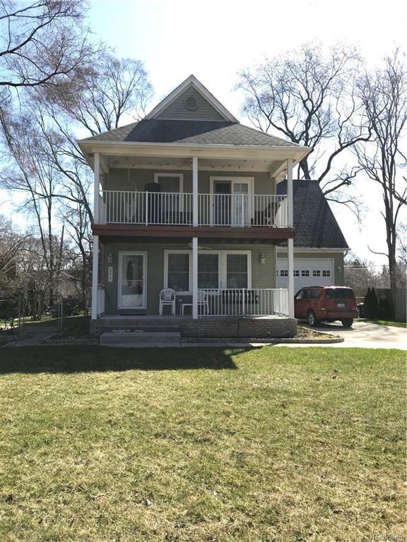 20414 Louise Street - Photo 1