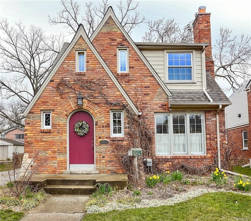 1802 Roseland Avenue - Photo 1