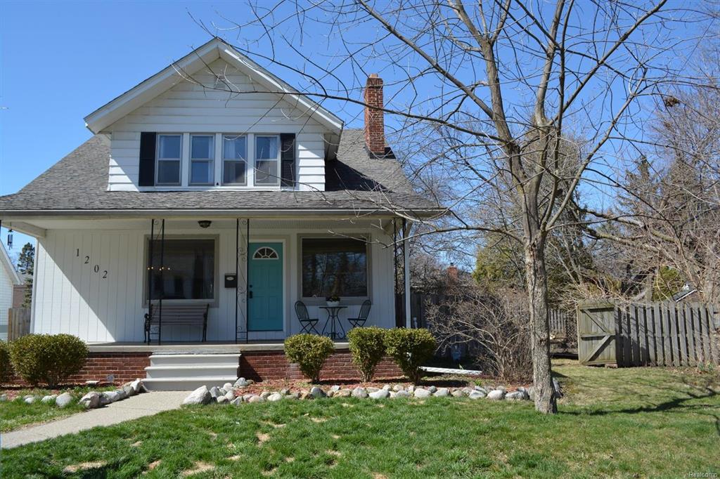 1202 Grant - Photo 1