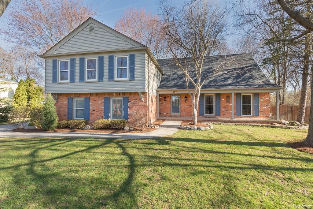 1142 Hickory Hill Drive - Photo 1