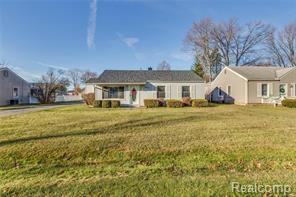 8875 Elmhurst Avenue - Photo 1