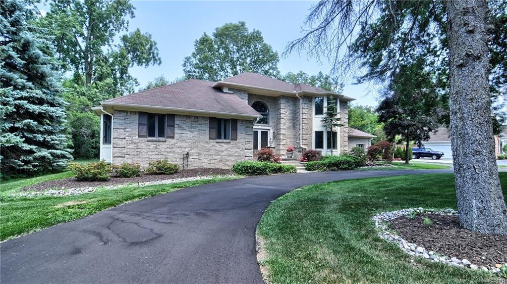 1820 Huntingwood Lane - Photo 1
