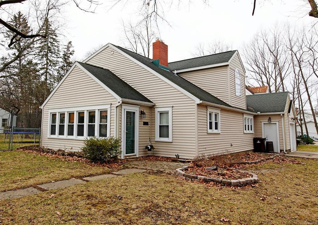 693 Allison Drive - Photo 1