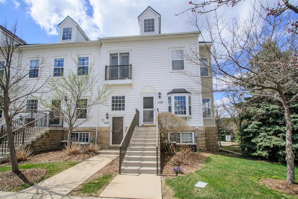 1127 Freesia Court - Photo 1