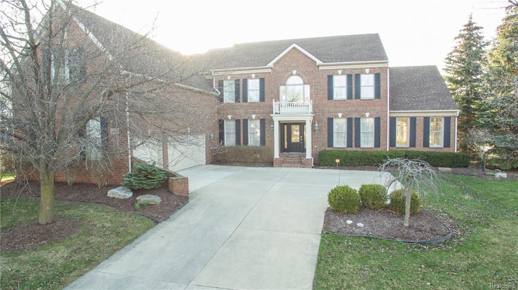 26551 Glenwood Drive - Photo 1