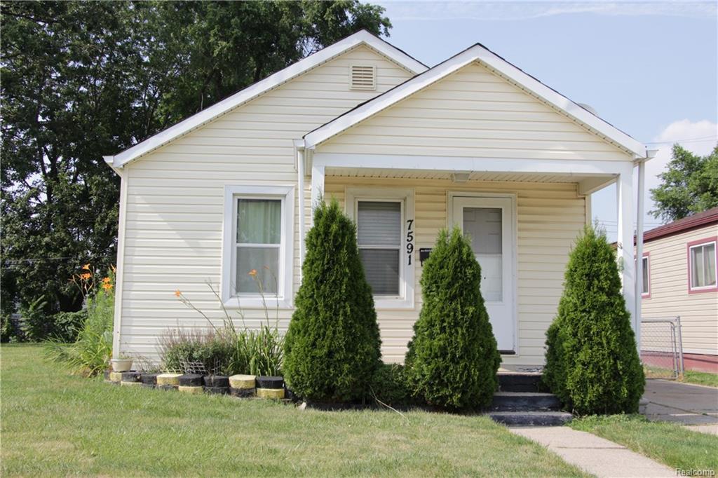 7591 Lozier Avenue - Photo 1