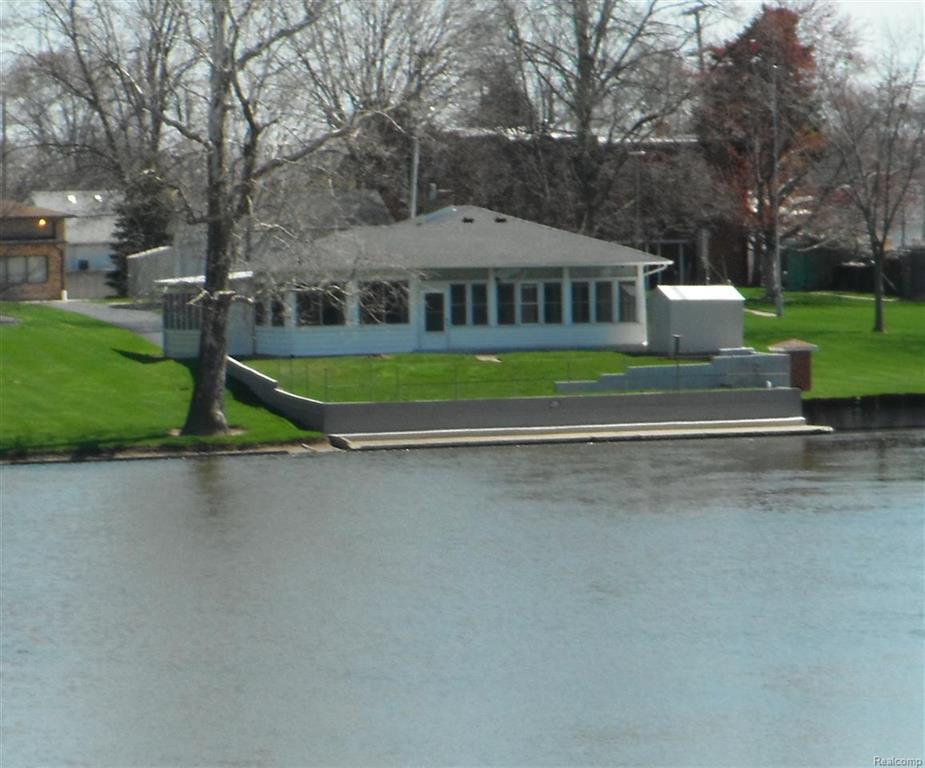 22433 Huron River - Photo 1