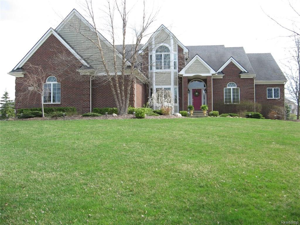 22192 Hillside Drive - Photo 1