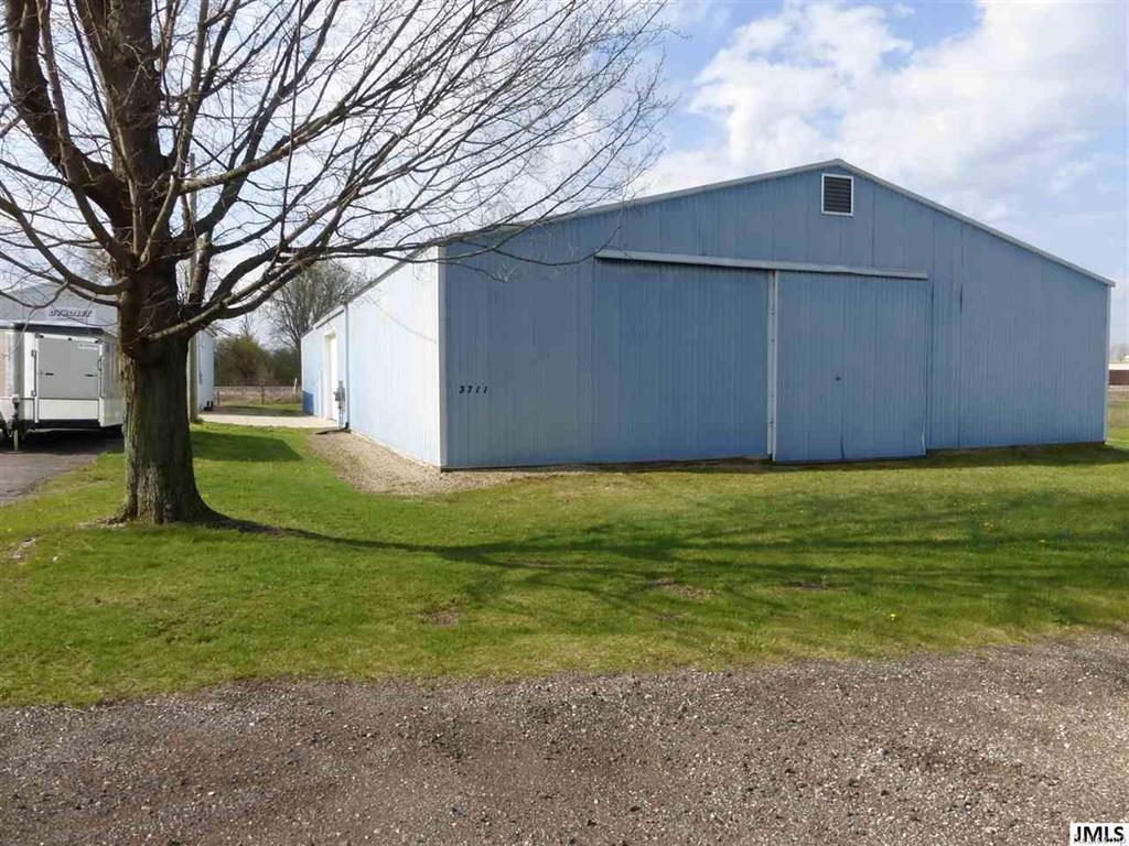 3711 Commerce St - Photo 1