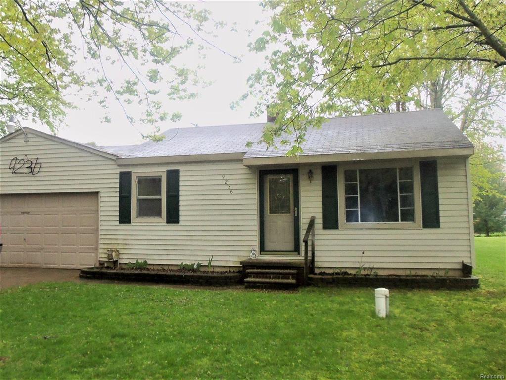 9236 Beech - Photo 1