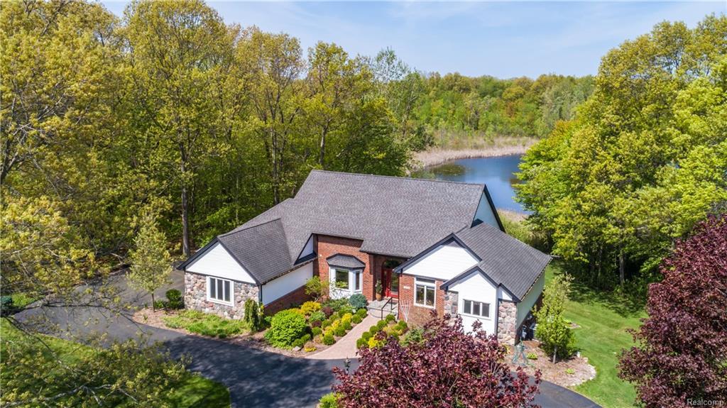 1270 Lake Jason Drive - Photo 1