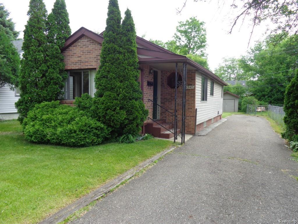 15940 Centralia - Photo 1