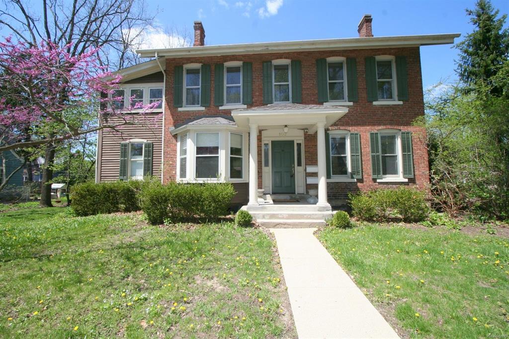 102 Revena Boulevard - Photo 1