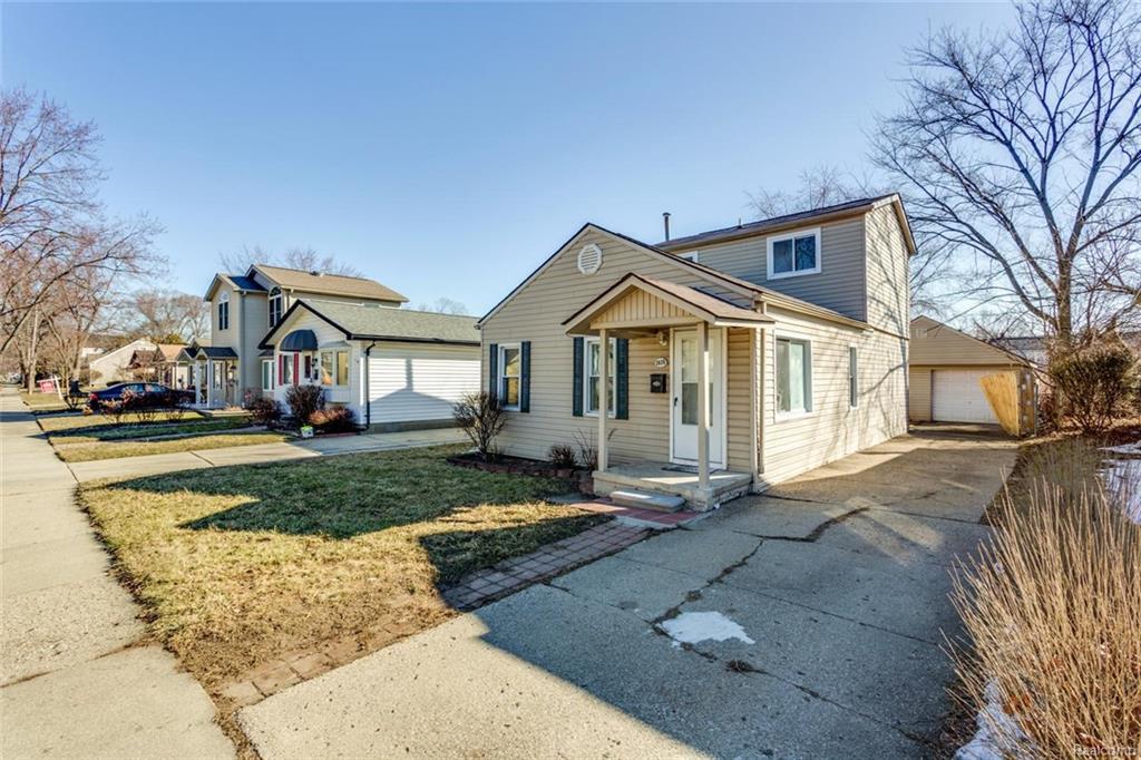 3630 Royal Avenue - Photo 1