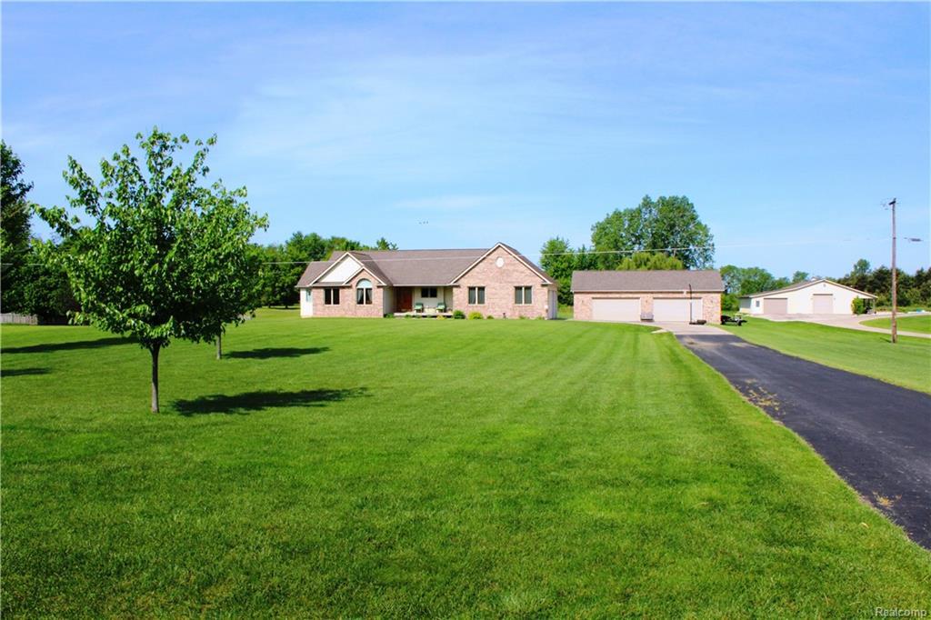 10480 Seymour Road - Photo 1