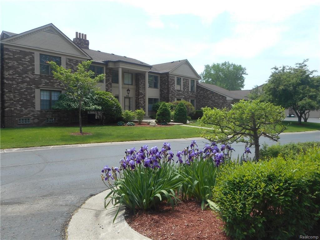 4388 Knightsbridge Lane - Photo 1