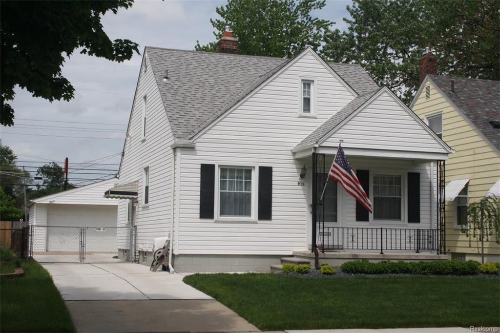 925 Waverly Street - Photo 1