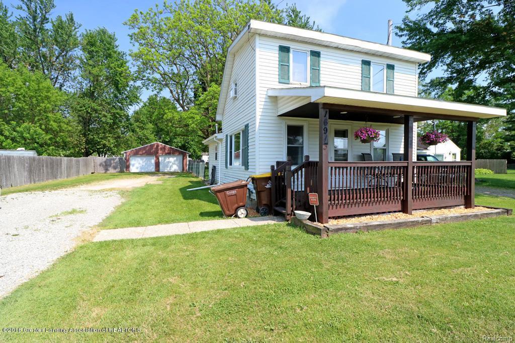 16913 Cedar Street - Photo 1