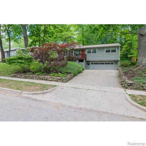 1130 Mixtwood Road - Photo 1