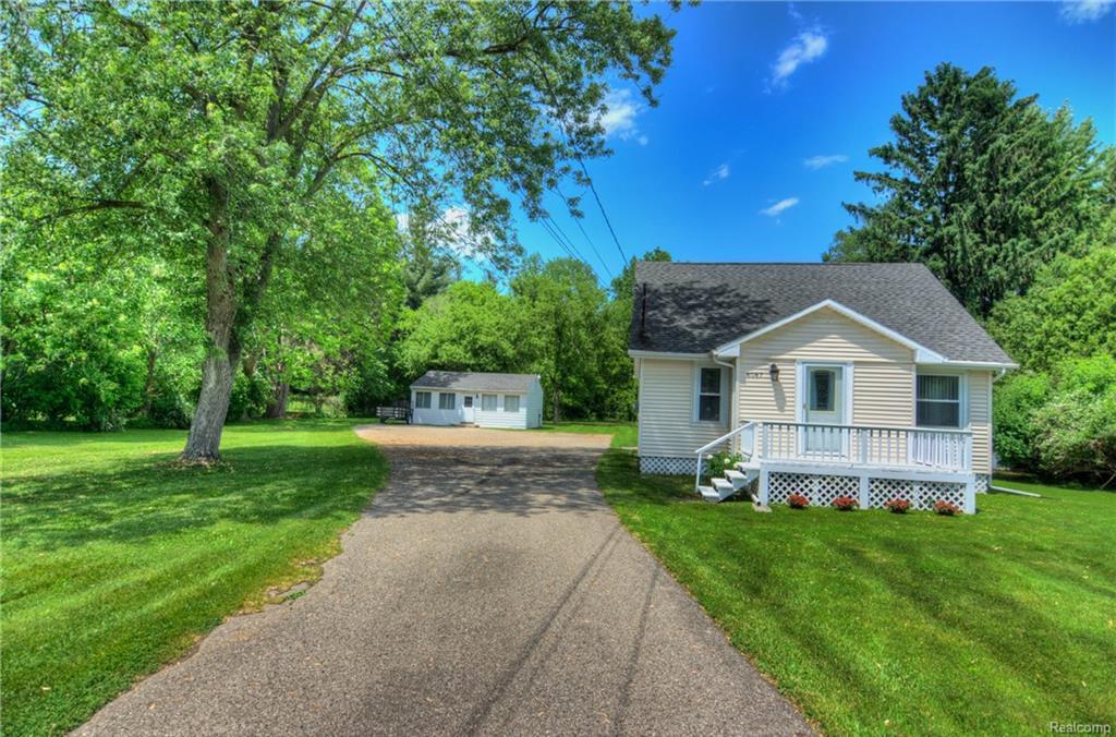 8087 Davison Road - Photo 1