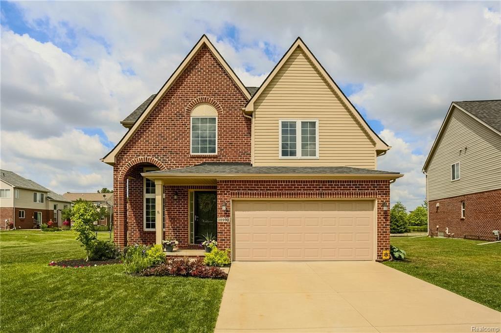 38990 Willow Creek Parkway - Photo 1