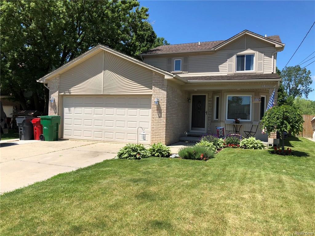 34225 Jefferson Avenue - Photo 1