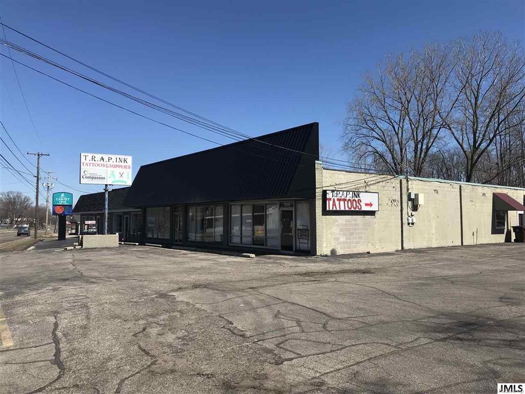1949 Lansing Ave - Photo 1