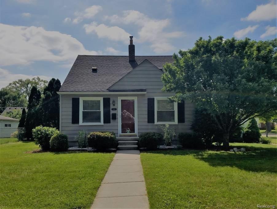 927 Edgeworth Avenue - Photo 1