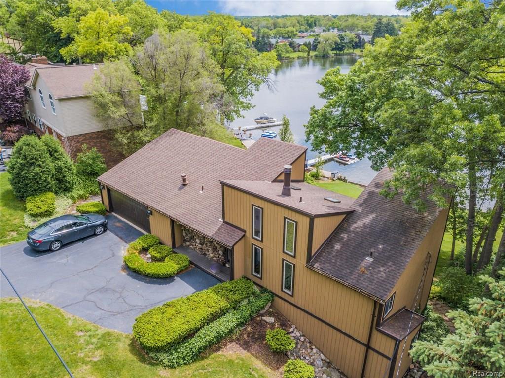 6411 Wellesley Terrace - Photo 1