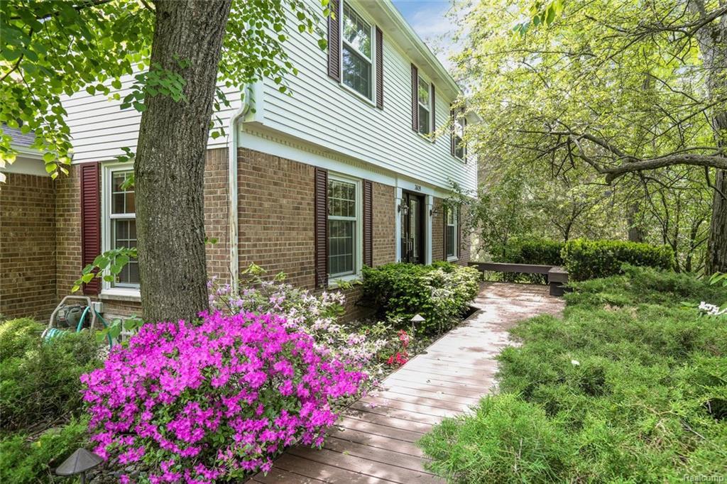 3609 Larkwood Court - Photo 1