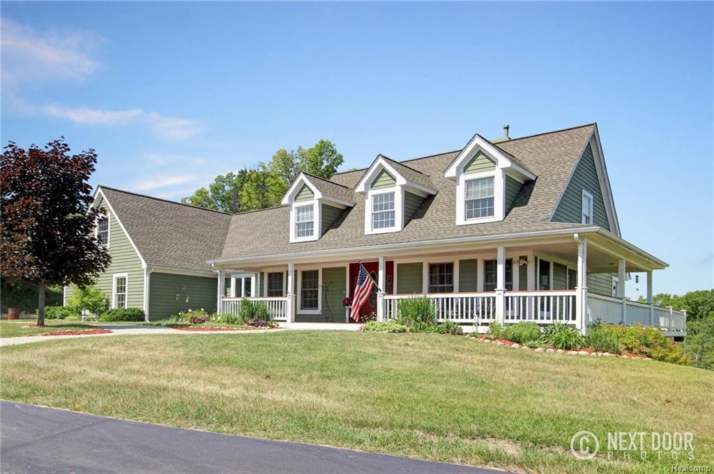 1011 Ortonville Road - Photo 1