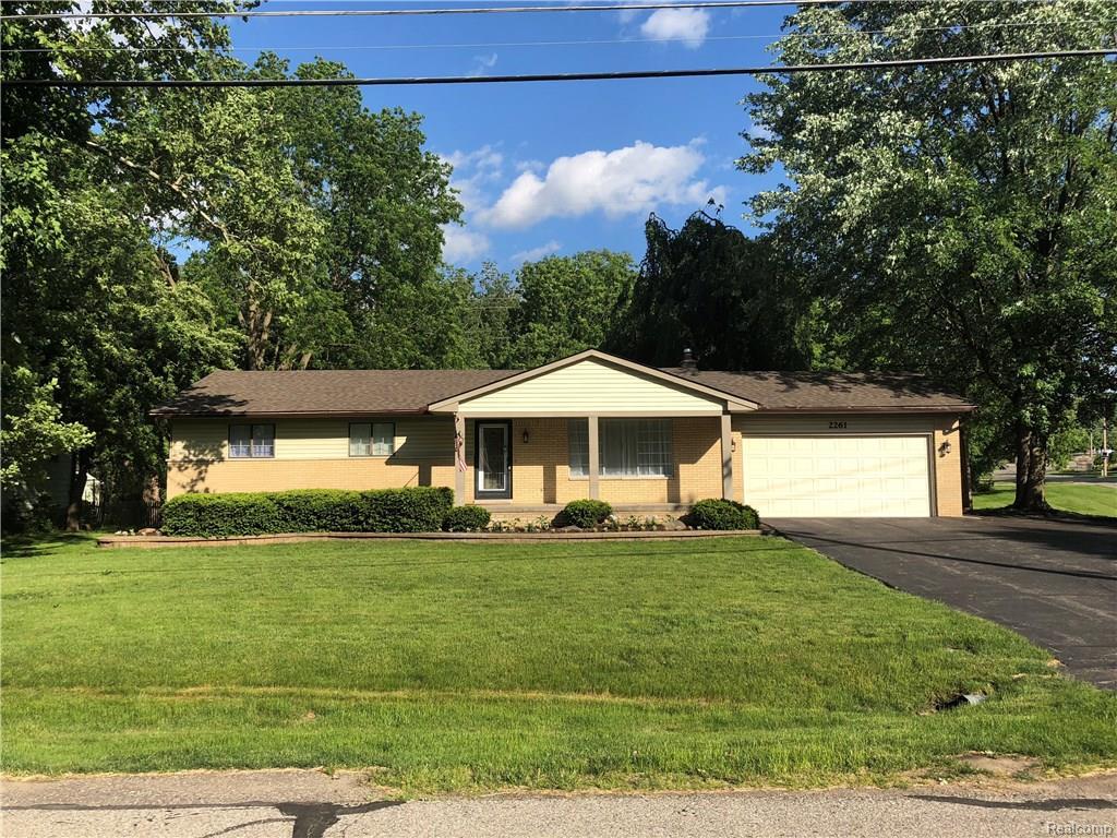 2261 Avondale Street - Photo 1