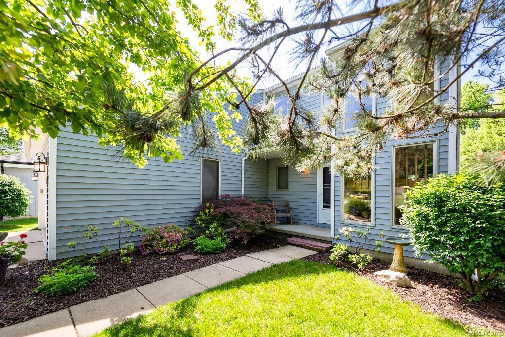 1467 Ainsley Street - Photo 1