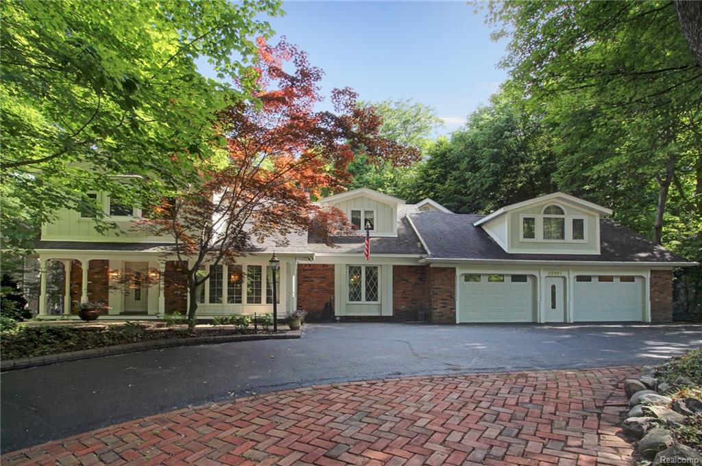 38571 Northfarm Drive - Photo 1