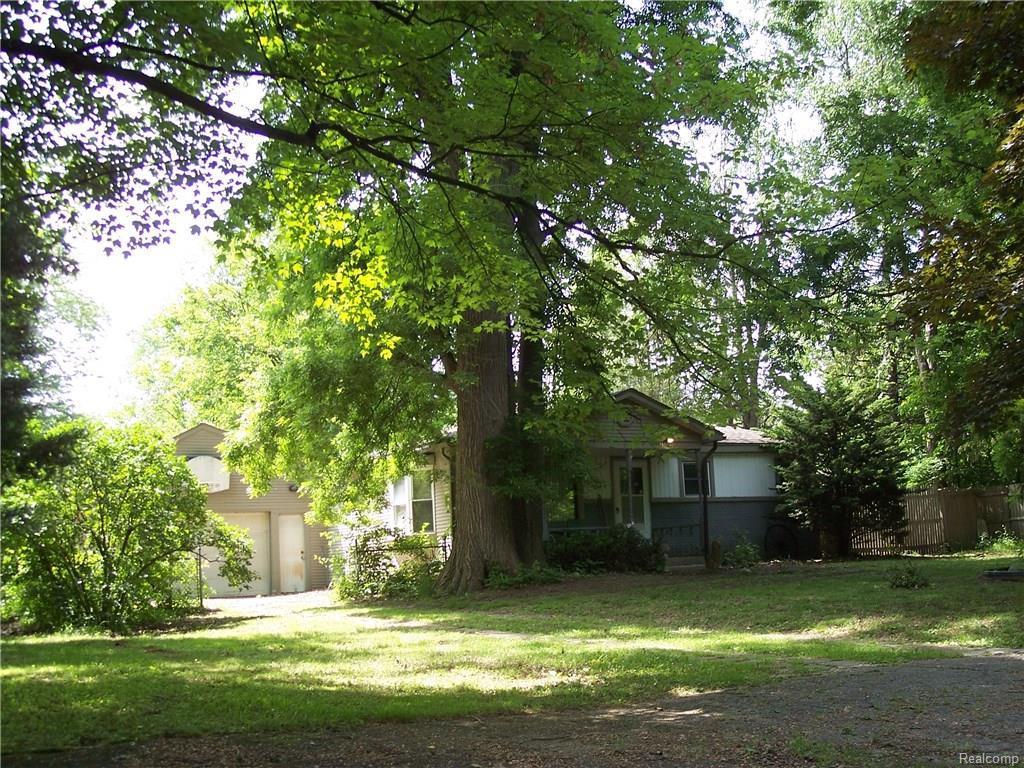 35095 Bridgeman Street - Photo 1