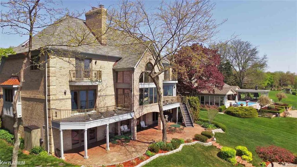 770 Riverside - Photo 1