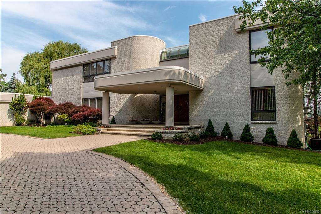 3612 Shoreview Court - Photo 1