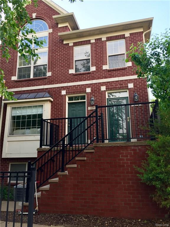 631 Village Lane - Photo 1