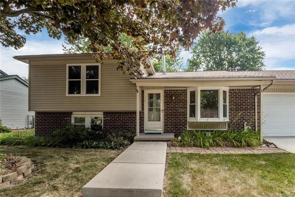 1211 Heritage - Photo 1