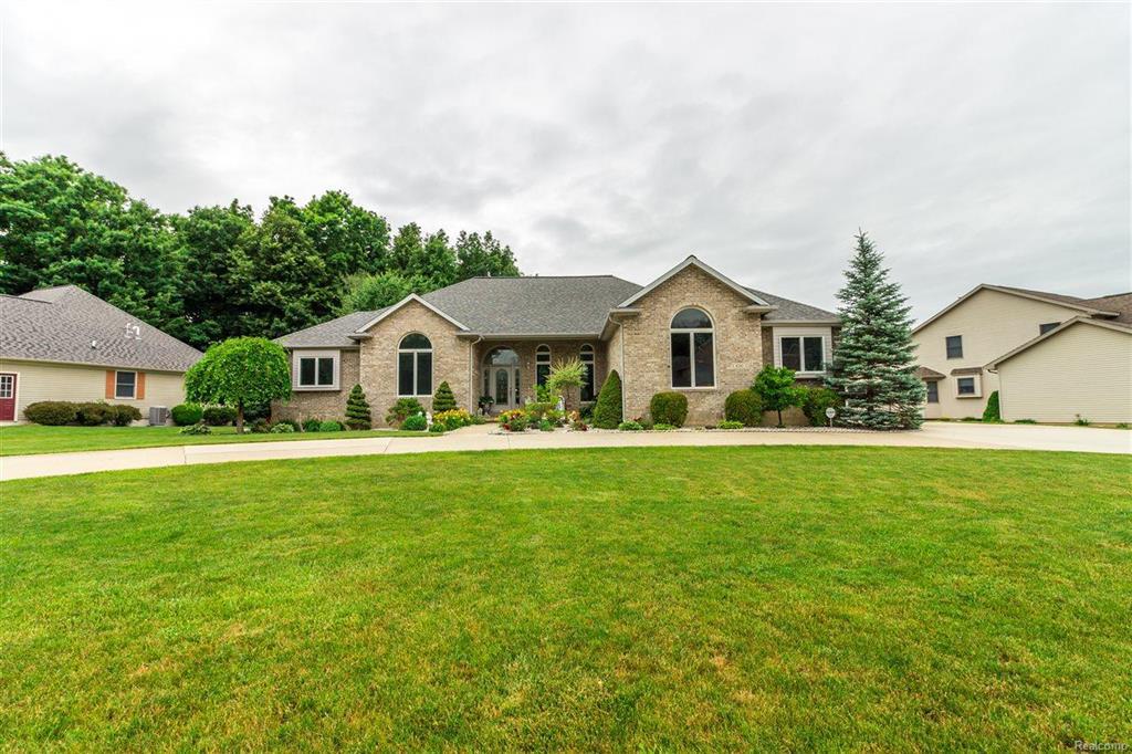 8202 Shady Brook - Photo 1