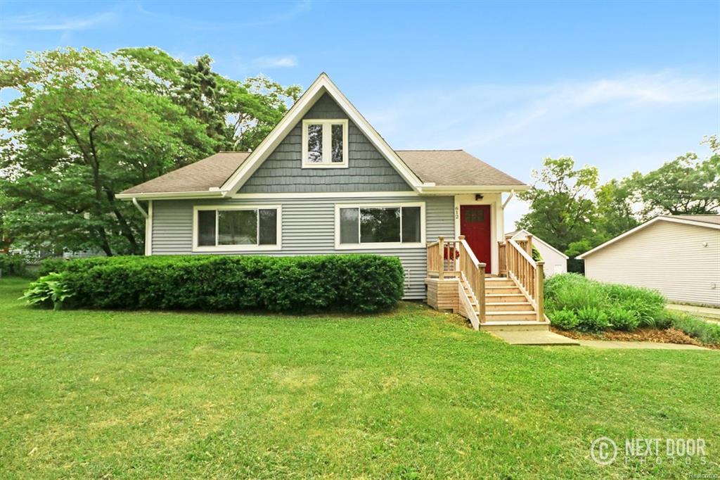 612 Barber Avenue - Photo 1