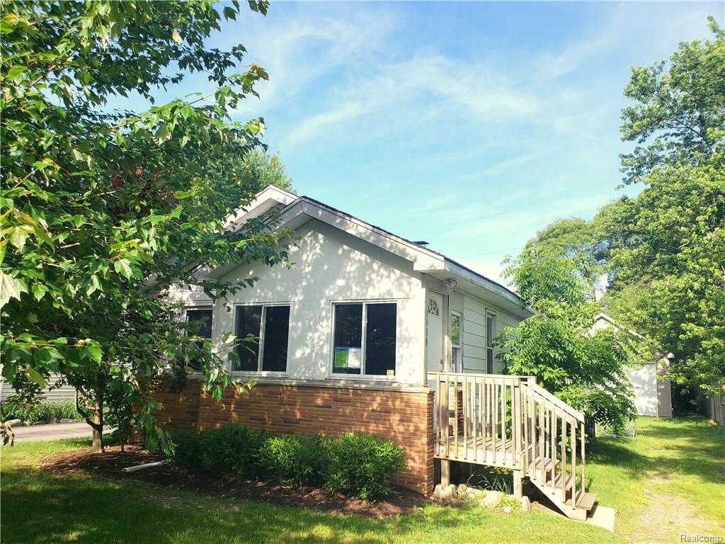 3435 Signet - Photo 1