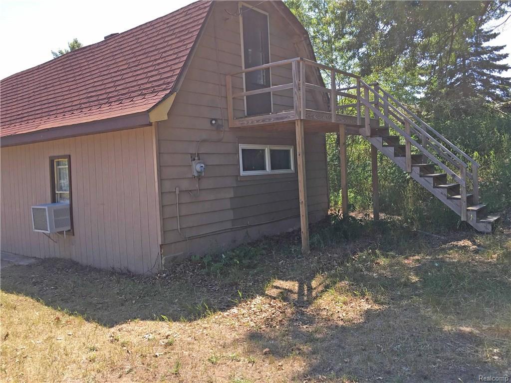 9770 Oak Street - Photo 1