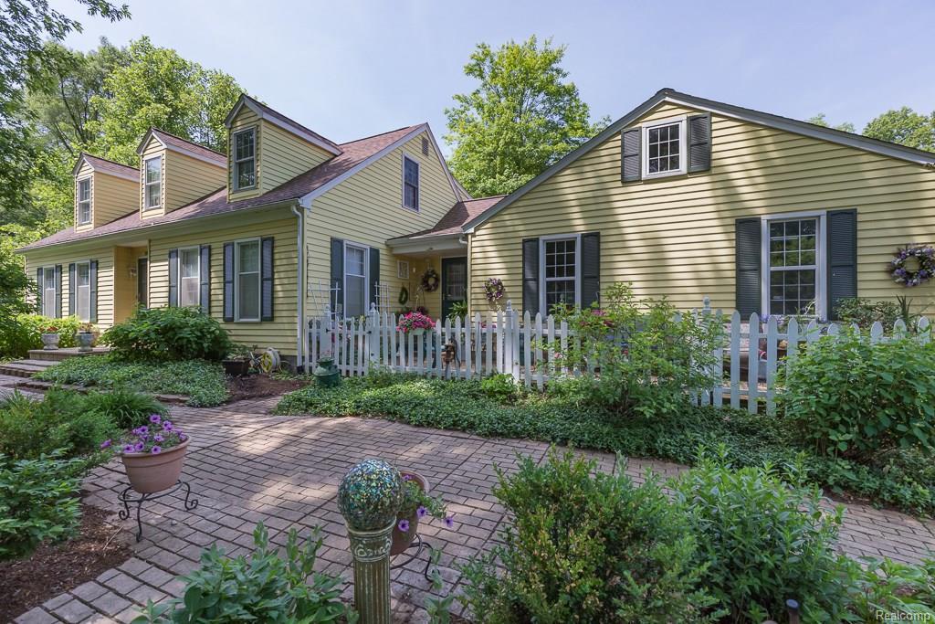 3821 Orion Road - Photo 1