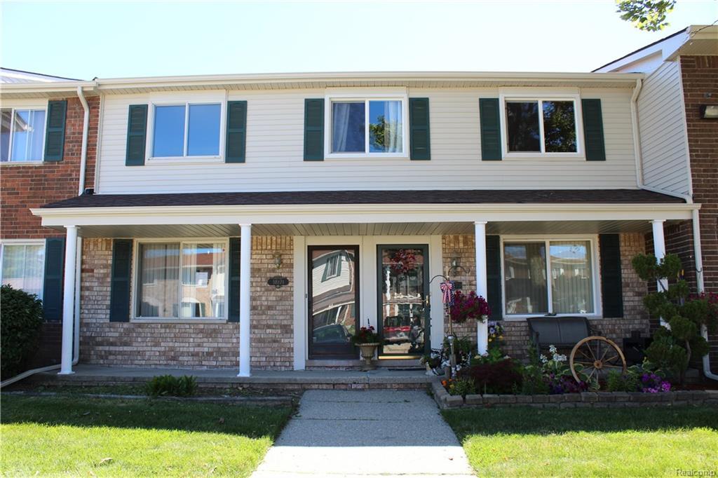 38171 Jamestown Drive - Photo 1