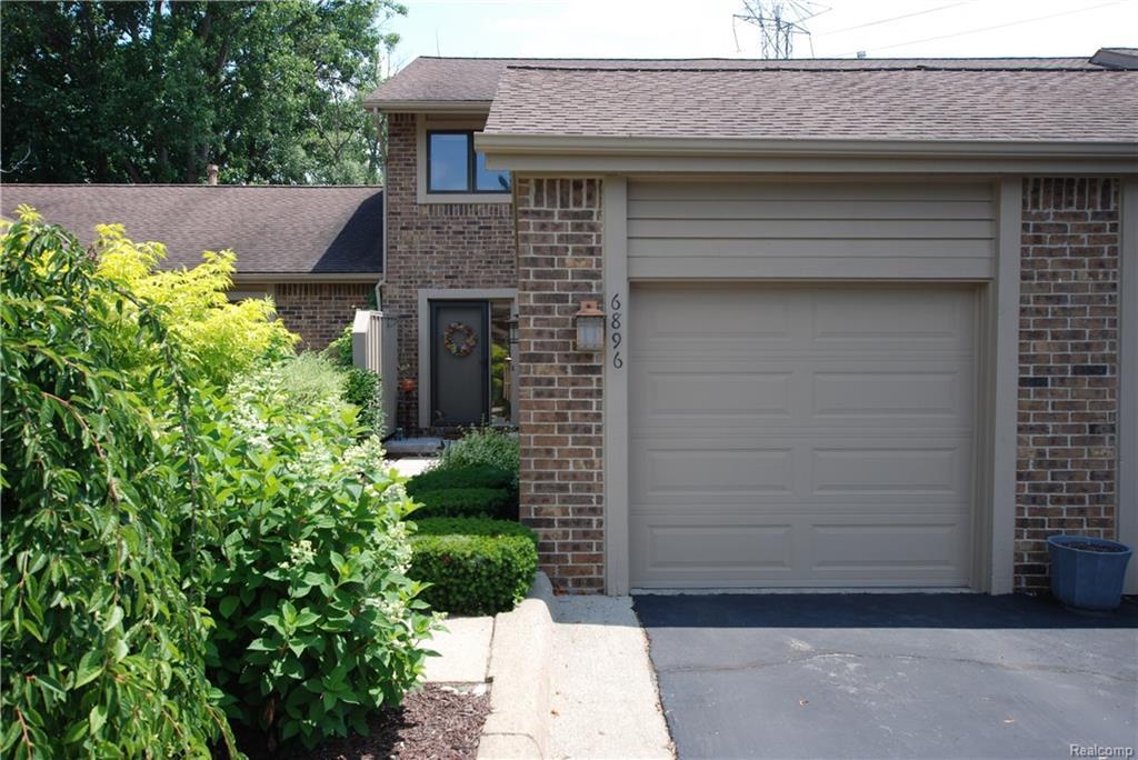 6896 Northcrest Way - Photo 1