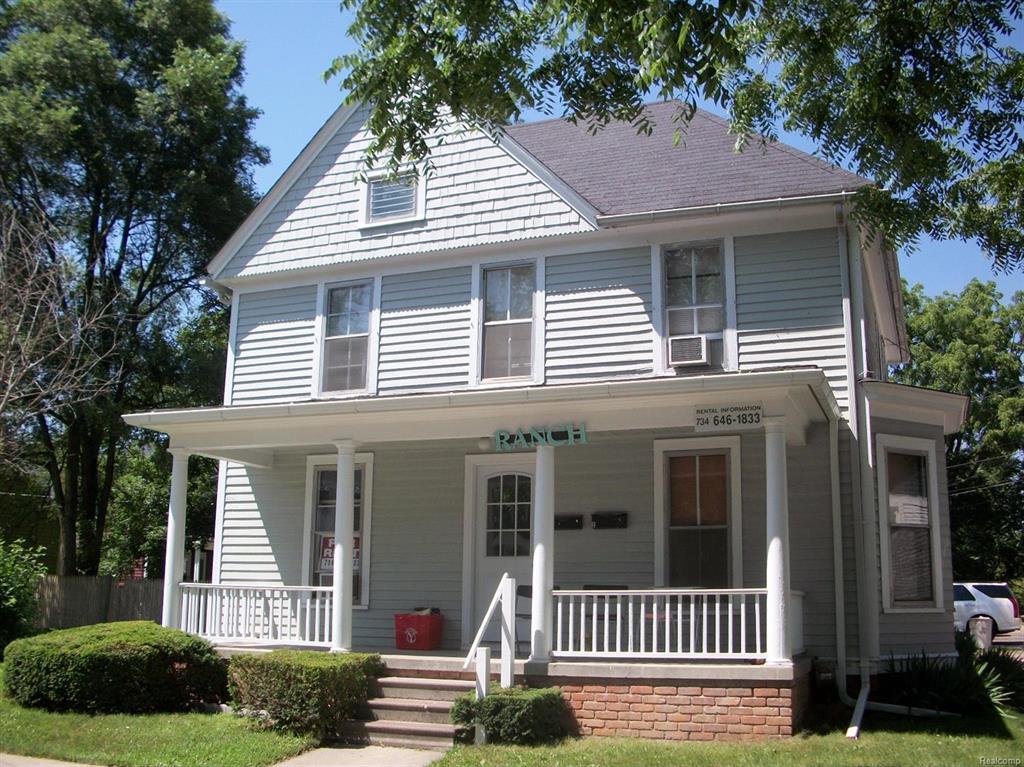312 Olive Street - Photo 1