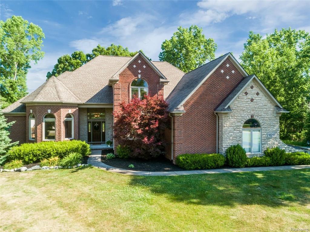 10213 Rosemarie Run - Photo 1