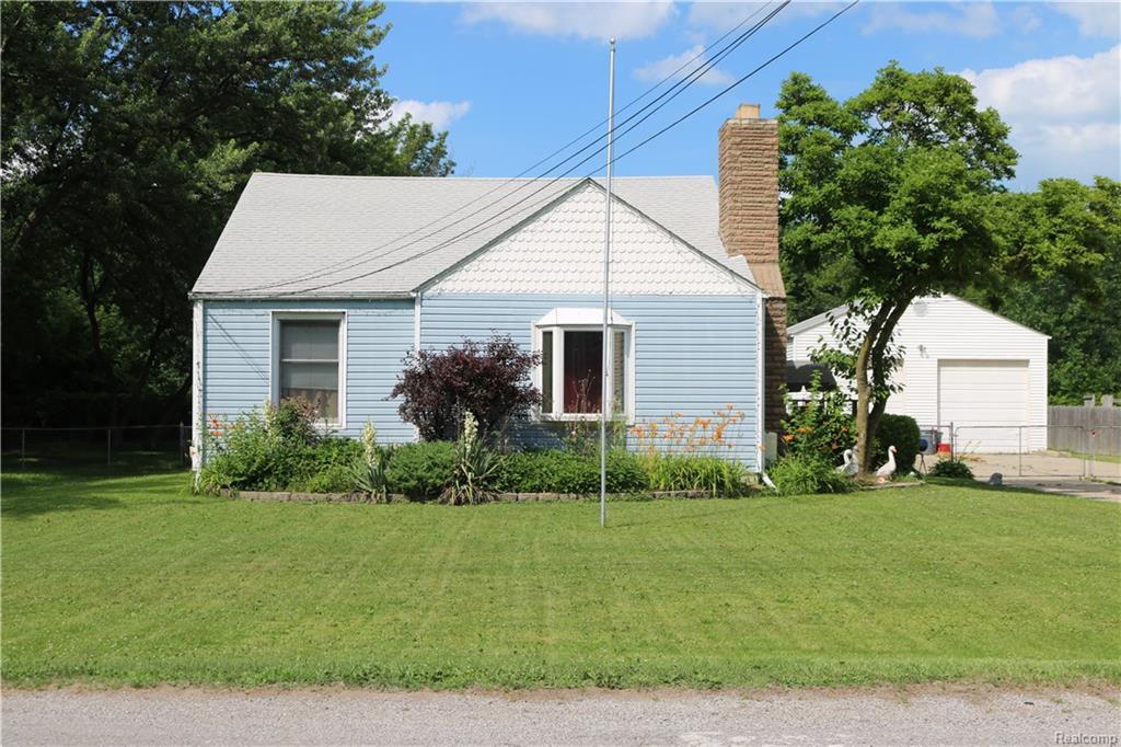 25033 Harrison Street - Photo 1