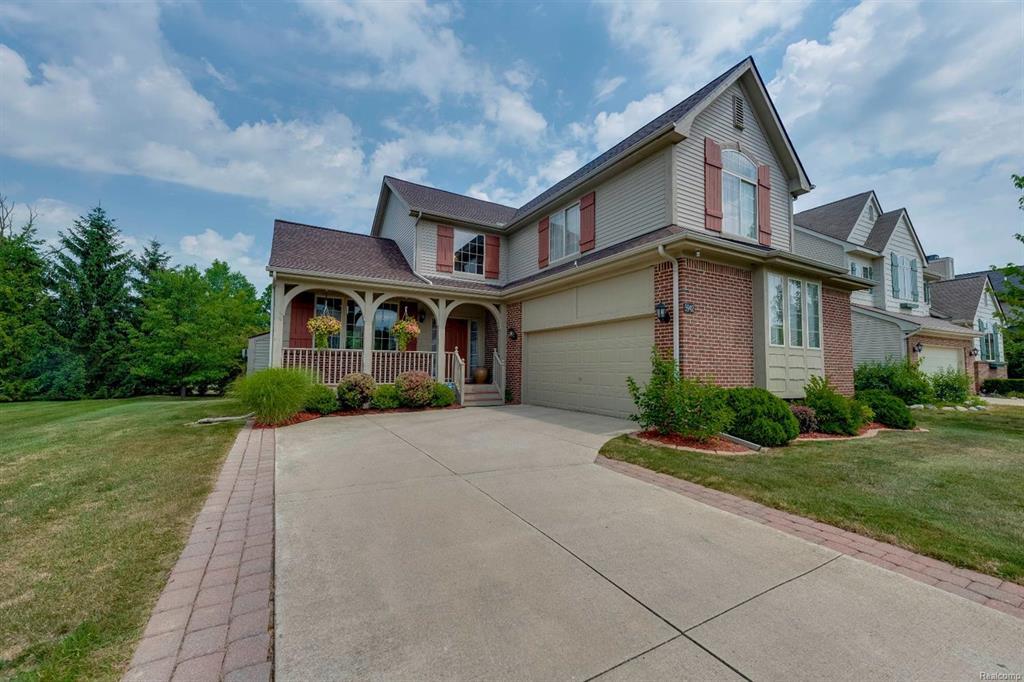 5942 Versailles Avenue - Photo 1